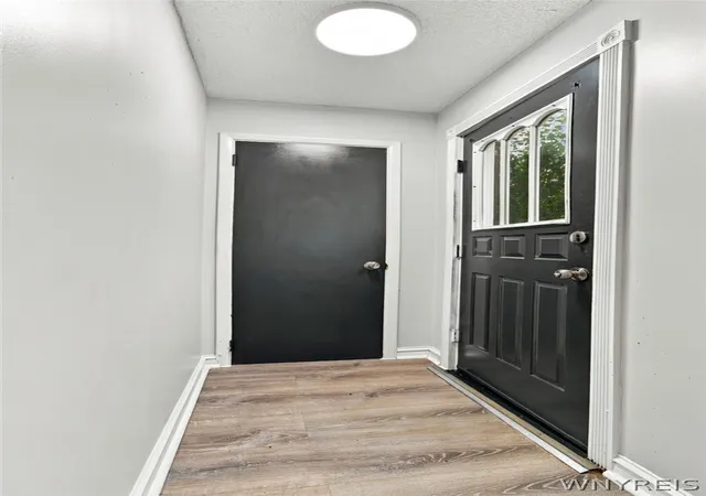 Photo 2 of Single family home for sale at 32 Park Ave, Tonawanda, NY 14150 | MLS# B1716133 | Listing updated on 2026-09-20