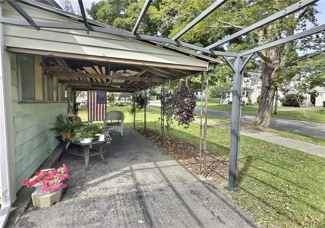 Photo 3 of Sale Pending at 1 King St, Homer, NY 13077 | MLS# S1716470 | Listing updated on 2026-09-24