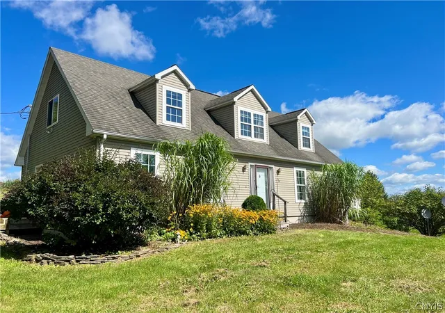 Single family home for sale at 2615 Carson Rd, Cortland, NY 13045 | MLS# S1716654