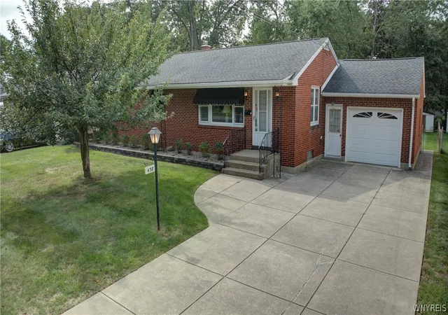 Photo 1 of Single family home for sale at 438 Robert Dr, North Tonawanda, NY 14120 | MLS# B1716704 | Listing updated on 2026-09-22