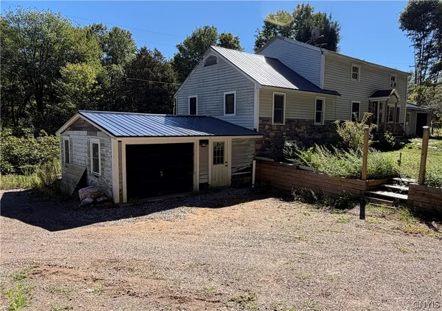 Photo 3 of Single family home for sale at 7958 Widrig Rd, Cleveland, NY 13042 | MLS# S1717465 | Listing updated on 2026-09-25