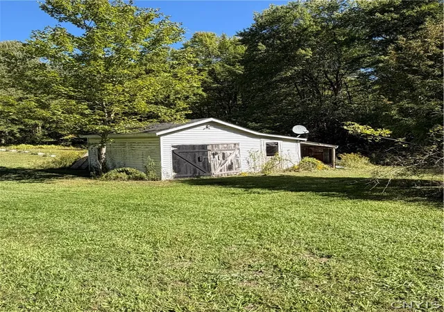 Photo 3 of Single family home for sale at 7958 Widrig Rd, Cleveland, NY 13042 | MLS# S1717465 | Listing updated on 2026-09-25