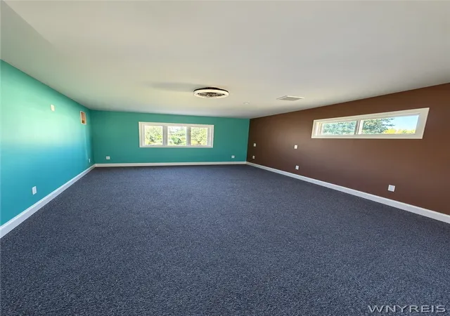 Photo 2 of Single family home for sale at 1600 Lockport Rd, Youngstown, NY 14174 | MLS# B1717203 | Listing updated on 2026-09-25