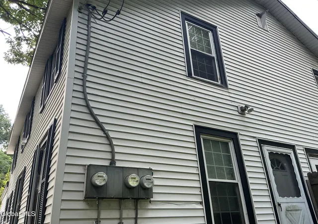 Photo 3 of Multi family home for sale at 36 The Concourse, Albany, NY 12203 | MLS# 202626656 | Listing updated on 2026-09-23
