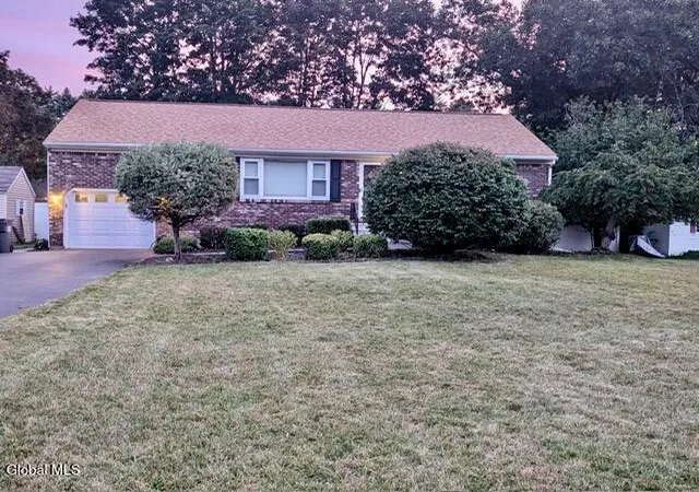 Photo 2 of Single family home for sale at 2 Janet Ln, Guilderland, NY 12203 | MLS# 202625724 | Listing updated on 2026-10-07