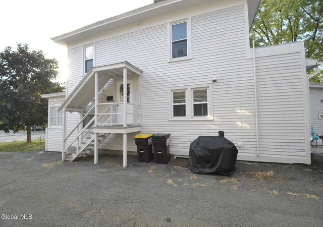 Photo 2 of House for sale at 729 Columbia Turnpike, East Greenbush, NY 12061 | MLS# 202628908 | Listing updated on 2026-10-28