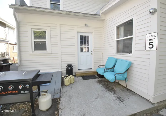 Photo 4 of House for sale at 729 Columbia Turnpike, East Greenbush, NY 12061 | MLS# 202628908 | Listing updated on 2026-10-28