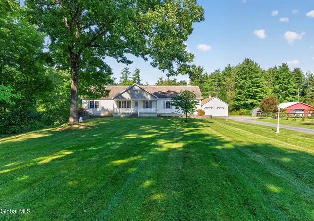 Photo 1 of Single family home for sale at 5 Den Besten Way, Schodack, NY 12033 | MLS# 202625794 | Listing updated on 2026-09-22