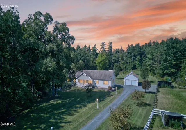 Photo 3 of Single family home for sale at 5 Den Besten Way, Schodack, NY 12033 | MLS# 202625794 | Listing updated on 2026-09-22