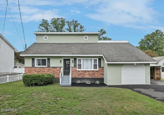 Photo 1 of Single family home for sale at 143 Ray Ave, Schenectady, NY 12304 | MLS# 202625667 | Listing updated on 2026-09-14