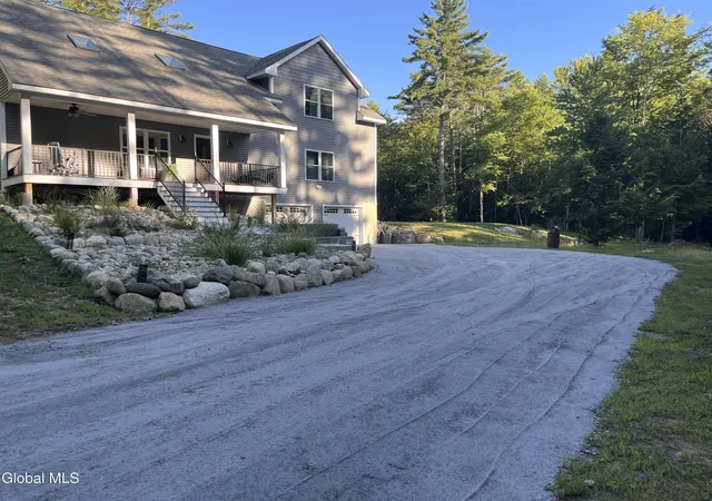 Photo 4 of Single family home for sale at 41 Moffitt Rd, Chestertown, NY 12817 | MLS# 202613188 | Listing updated on 2026-09-06