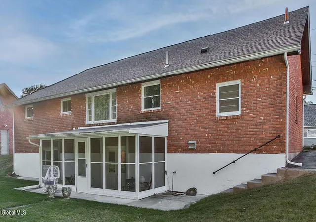 Photo 3 of Sale Pending at 222 Marshall Ave, Schenectady, NY 12304 | MLS# 202625206 | Listing updated on 2026-09-08