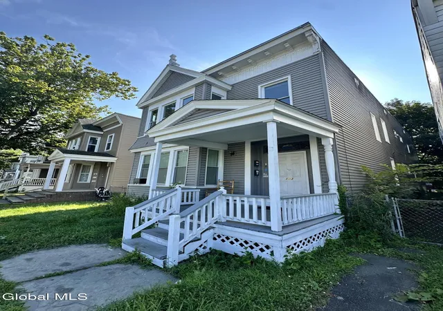 Photo 4 of House for sale at 143 6th Avenue, Troy, NY 12180 | MLS# 202625788 | Listing updated on 2026-09-11