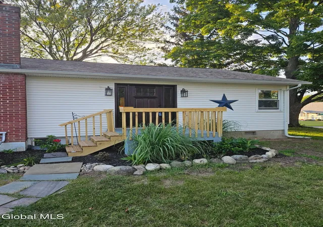 Photo 3 of Single family home for sale at 55 Hunting Rd, Colonie, NY 12205 | MLS# 202624956 | Listing updated on 2026-09-17
