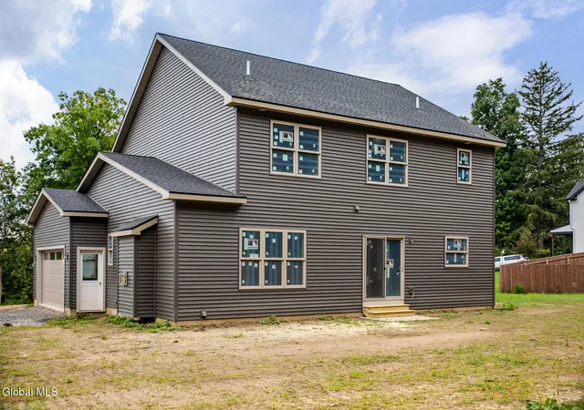 Photo 2 of Single family home for sale at 131 Hetcheltown Rd, Schenectady, NY 12302 | MLS# 202623551 | Listing updated on 2026-09-23