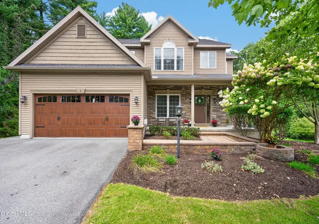 Photo 1 of Single family home for sale at 2 Lussier Dr, Clifton Park, NY 12065 | MLS# 202625630 | Listing updated on 2026-09-14