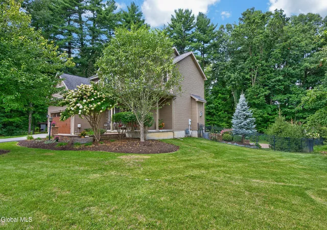 Photo 3 of Single family home for sale at 2 Lussier Dr, Clifton Park, NY 12065 | MLS# 202625630 | Listing updated on 2026-09-14