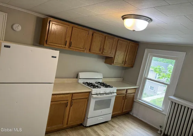 Listing Photo 4 - Condo for sale in building located at 19 Defreest Ave, Troy, NY 12180