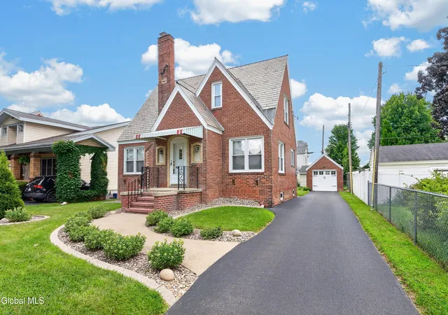 Photo 2 of Sale Pending at 1 Turner Pl, Albany, NY 12209 | MLS# 202623810 | Listing updated on 2026-09-08