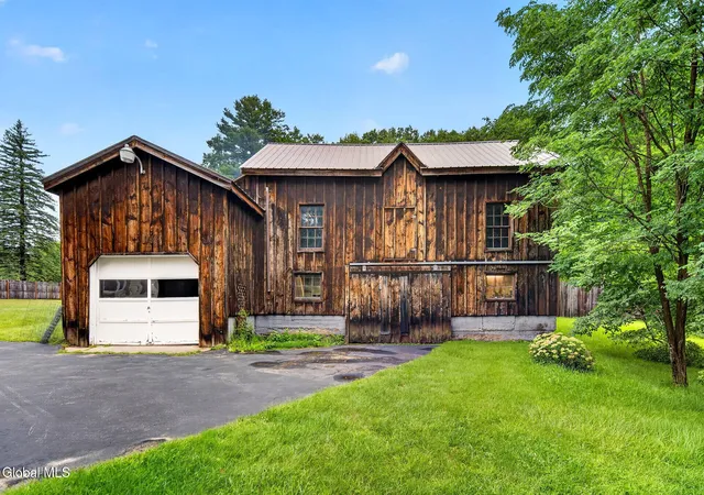 Photo 3 of Sale Pending at 492 W Fulton St Ext, Johnstown, NY 12078 | MLS# 202625665 | Listing updated on 2026-09-19