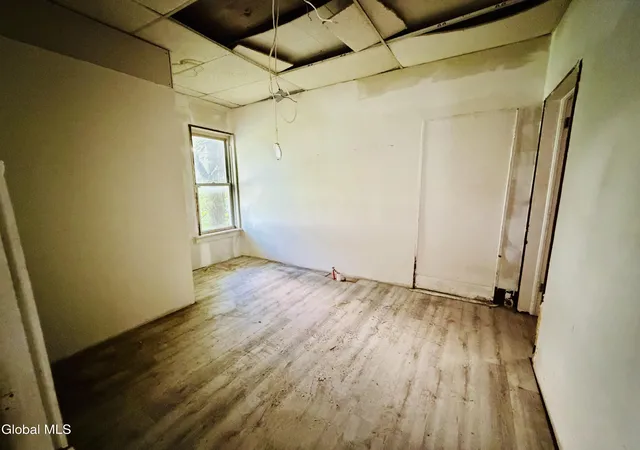 Photo 4 of House for sale at 92 Forbes St, Amsterdam, NY 12010 | MLS# 202625164 | Listing updated on 2026-09-02