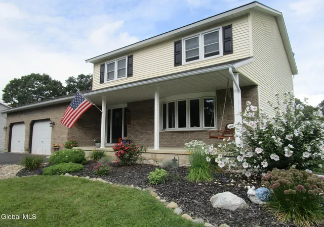 Photo 2 of Sale Pending at 300 Debbie Dr, Schenectady, NY 12306 | MLS# 202625266 | Listing updated on 2026-09-06