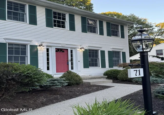 Photo 3 of Sale Pending at 71 Orchardview Dr, Halfmoon, NY 12065 | MLS# 202624293 | Listing updated on 2026-09-15