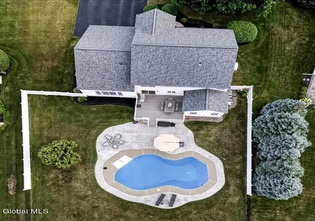 Photo 4 of Single family home for sale at 13 Devoe Dr, Halfmoon, NY 12065 | MLS# 202625749 | Listing updated on 2026-09-15