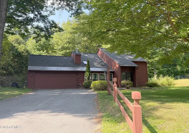 Photo 1 of Single family home for sale at 11 Sand Spurrey Rd, Ballston Spa, NY 12020 | MLS# 202624612 | Listing updated on 2026-09-18