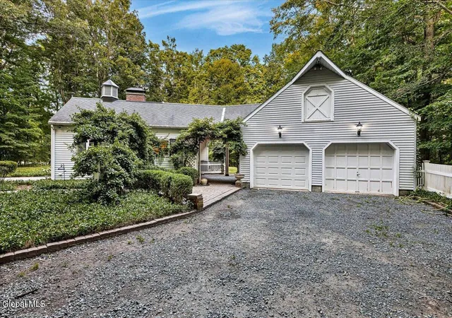 Photo 3 of Single family home for sale at 962 Grooms Rd, Rexford, NY 12148 | MLS# 202625789 | Listing updated on 2026-09-11