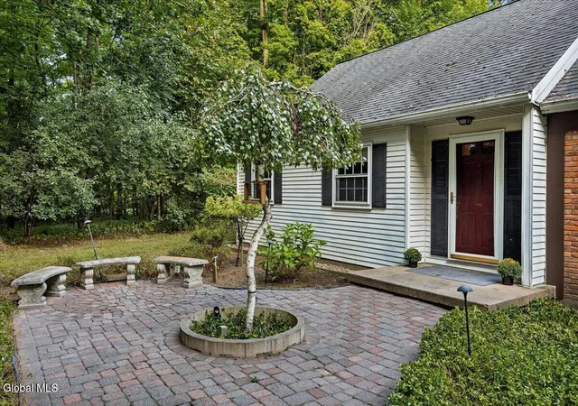 Photo 3 of Single family home for sale at 962 Grooms Rd, Rexford, NY 12148 | MLS# 202625789 | Listing updated on 2026-09-11
