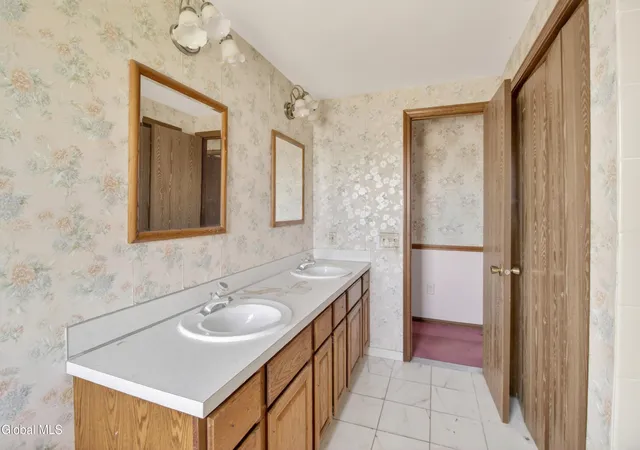 Photo 22 of Sale Pending at 7195 Opal Dr, Liverpool, NY 13088 | MLS# 202624283 | Listing updated on 2026-09-24