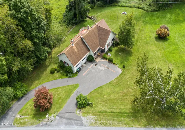 Photo 4 of Single family home for sale at 598 Wilson Hl Rd, Hoosick Falls, NY 12090 | MLS# 202625671 | Listing updated on 2026-09-15