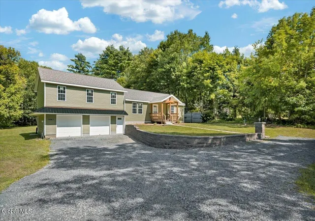 Photo 2 of Single family home for sale at 3167 State Hwy 30, Gloversville, NY 12078 | MLS# 202625390 | Listing updated on 2026-10-07