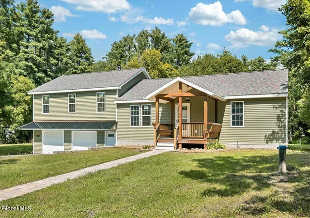 Photo 3 of Single family home for sale at 3167 State Hwy 30, Gloversville, NY 12078 | MLS# 202625390 | Listing updated on 2026-10-07