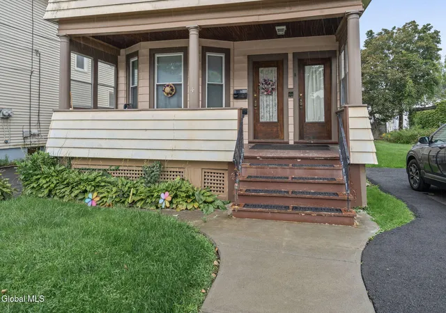 Photo 2 of Sale Pending at 4 Sparkill Ave, Albany, NY 12209 | MLS# 202626300 | Listing updated on 2026-09-25