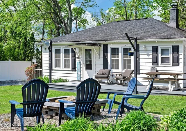 Listing Photo 4 - Condo for sale in building located at 728 Rte 9p, Saratoga Springs, NY 12866