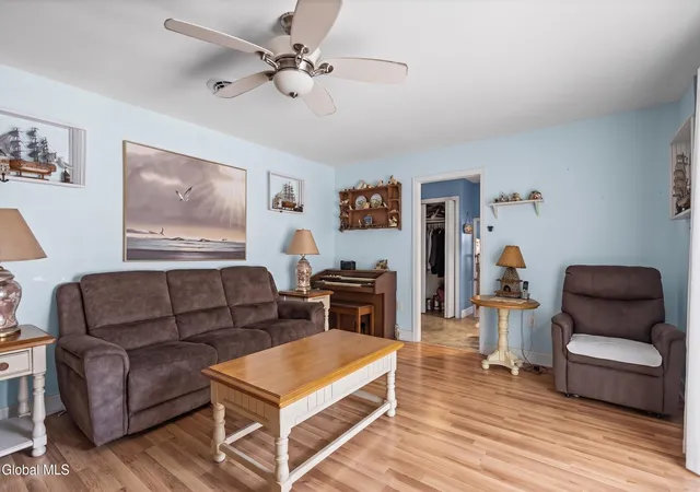 Photo 2 of Single family home for sale at 1 Erlynn Pl, Schenectady, NY 12309 | MLS# 202625587 | Listing updated on 2026-09-12