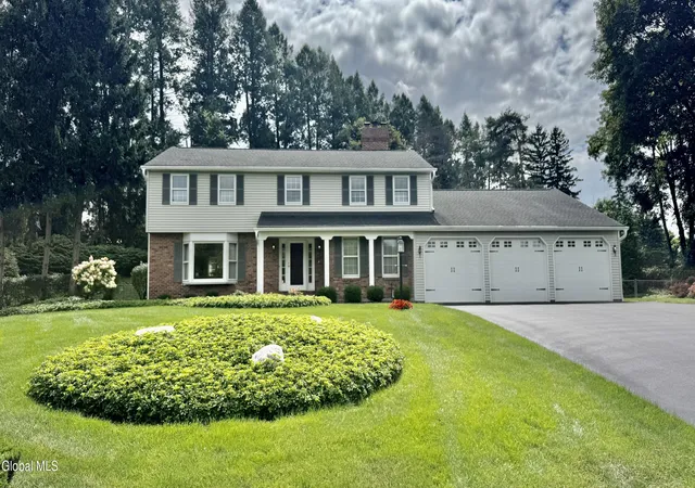 Single family home for sale at 6 Thistledown Ct, Albany, NY 12211 | MLS# 202625801