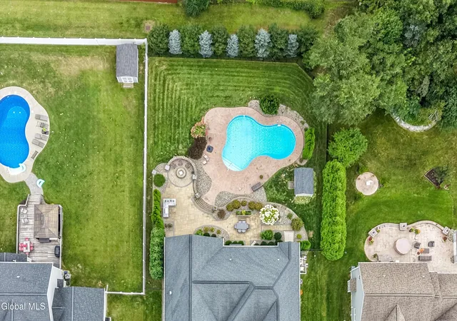 Photo 3 of Single family home for sale at 6 Isabel Ct, Albany, NY 12205 | MLS# 202625354 | Listing updated on 2026-09-13