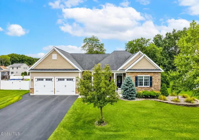 Photo 54 of Sale Pending at 6 Isabel Ct, Albany, NY 12205 | MLS# 202625354 | Listing updated on 2026-09-24