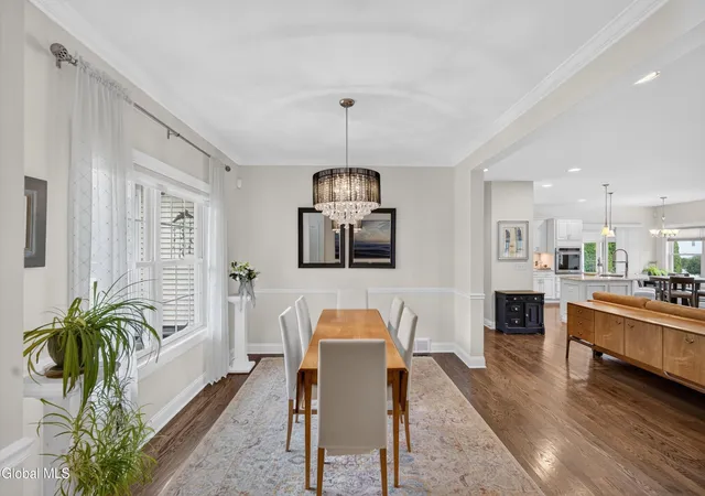 Photo 4 of Single family home for sale at 6 Isabel Ct, Albany, NY 12205 | MLS# 202625354 | Listing updated on 2026-09-13