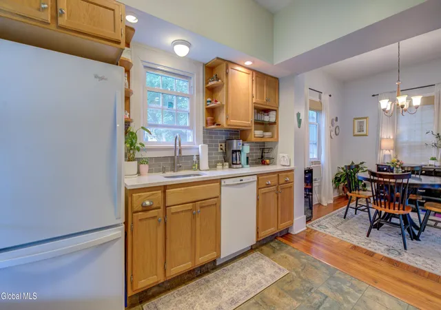 Photo 4 of Single family home for sale at 2176 Story Ave, Schenectady, NY 12309 | MLS# 202625344 | Listing updated on 2026-09-14
