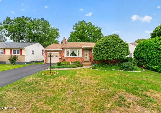 Photo 1 of Sale Pending at 1527 Ardsley Pl, Schenectady, NY 12308 | MLS# 202626149 | Listing updated on 2026-10-01