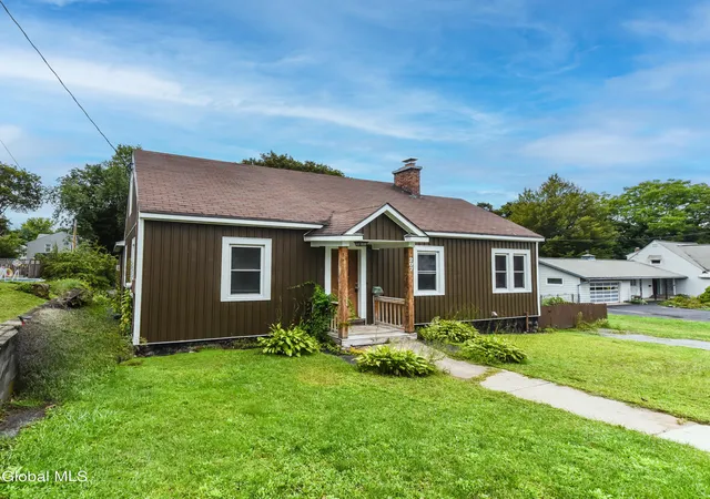 Photo 1 of Sale Pending at 207 Oak St, Corinth, NY 12822 | MLS# 202625350 | Listing updated on 2026-09-08