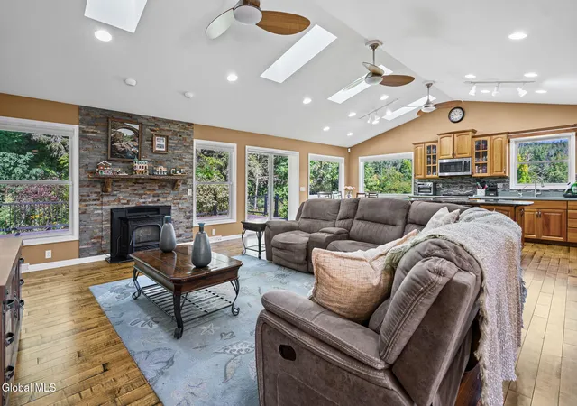 Photo 3 of Single family home for sale at 3125 Mariaville Rd, Rotterdam, NY 12306 | MLS# 202626312 | Listing updated on 2026-09-25