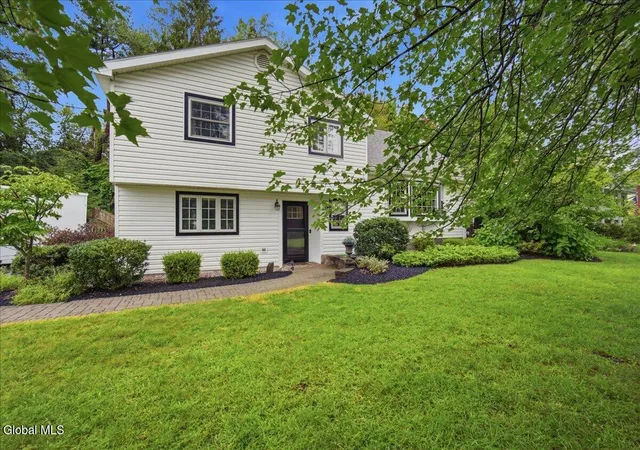 Photo 3 of Sale Pending at 7 Eberle Rd, Latham, NY 12110 | MLS# 202625351 | Listing updated on 2026-09-09