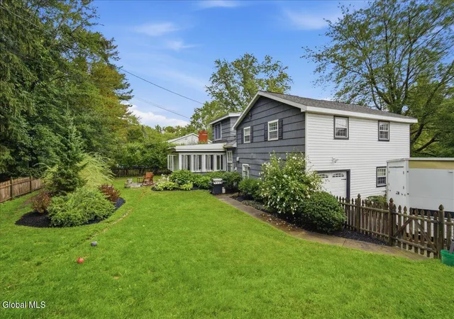 Photo 4 of Sale Pending at 7 Eberle Rd, Latham, NY 12110 | MLS# 202625351 | Listing updated on 2026-09-09