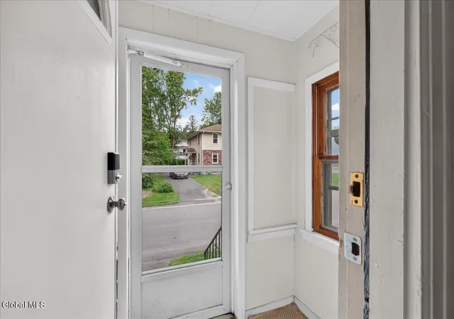 Photo 4 of Single family home for sale at 4 Broadway, Latham, NY 12110 | MLS# 202625415 | Listing updated on 2026-09-16