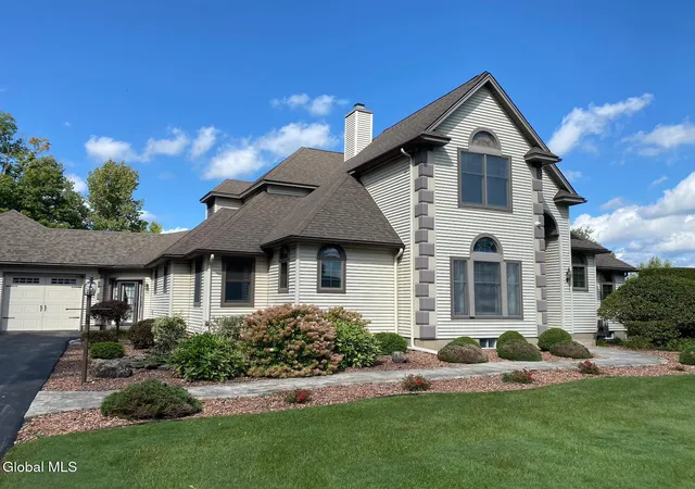 Photo 3 of Single family home for sale at 156 Hickory Ridge Rd, Amsterdam, NY 12010 | MLS# 202625579 | Listing updated on 2026-09-11